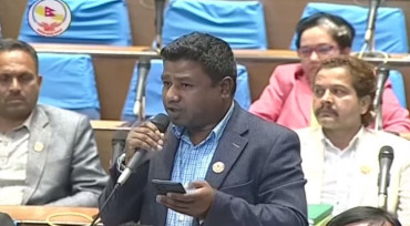 आफ्ना सांसदको घुस प्रकरणले संसद्को गरिमामा चोट पुगेको भन्दै रास्वपाले माफी माग्यो