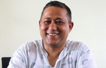 विद्यालय शिक्षालाई रुपान्तरणको बाटोमा लैजानेछाैँ : मन्त्री खनाल