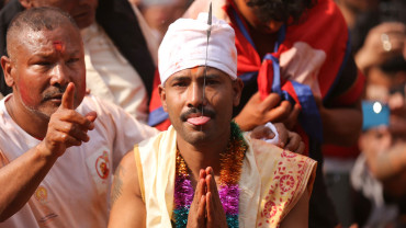 सुजनले चौथोपटक छेडे जिब्रो