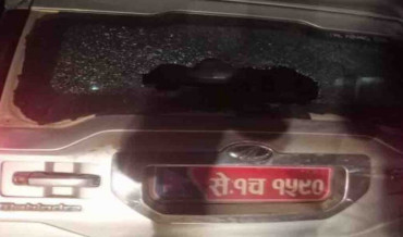 कैलालीमा गठबन्धनका उम्मेदवारको गाडी तोडफोड