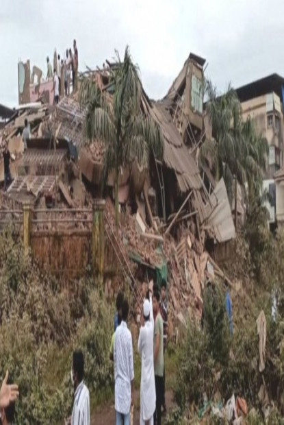 आवासीय भवन भत्किँदा दश जनाको मृत्यु
