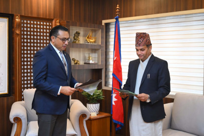 नेपाल धितोपत्र बोर्डका नवनियुक्त अध्यक्षले लिए पद तथा गोपनीयताको शपथ