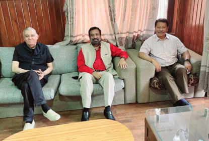 निधि निवासमा के पाक्दैछ ?