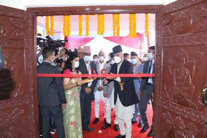 नागरिकलाई शिक्षित र सुसूचित गर्ने गरी सूचना प्रवाह गर्न जरुरीः प्रधानमन्त्री देउवा