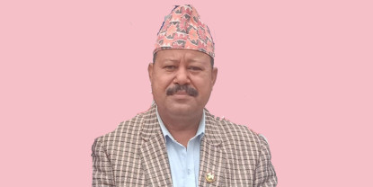 नेकपा एमाले कैलालीका अध्यक्ष रतन थापा पदमुक्त
