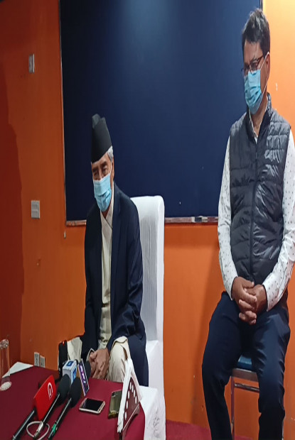 सुदूरपश्चिम प्रदेश सरकार फेर्नेबारे कुनै छलफल भएको छैन : देउवा