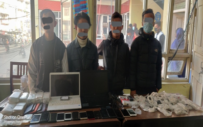 मोबाईल र ल्यापटप चोरी गर्ने चार जना पक्राउ