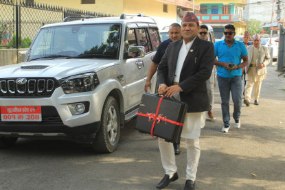 सुदूरपश्चिम सरकारले ल्यायो ३६ अर्ब ७४ करोडको बजेट