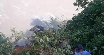 मुग्लिन नजिकै त्रिशूलीमा ट्रक खस्यो