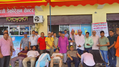 ८५ जनाद्वारा रक्तदान