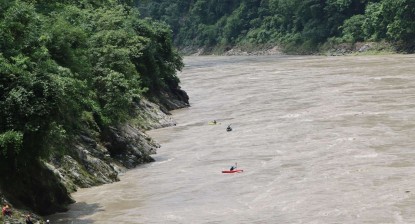 बाँसका भाटादेखी वाटर ड्रोनसम्मको प्रयोग गरेर खोज्दा पनि नभेटिएपछी अब यसरी खोजिनेछ त्रिशुलीमा खसेको बस