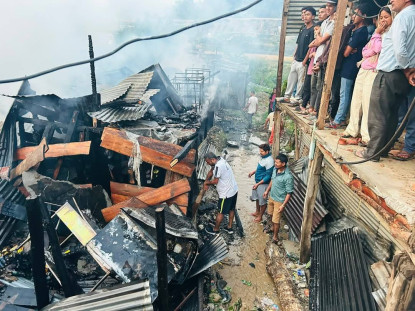 रामेछाप र अछाममा आगलागी, घर र पसल जले 