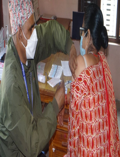 लक्षित समूहबाहेकलाई खोप लगाए कारबाही