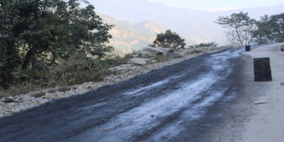 ट्रयाक खोलेको २८ वर्षपछि सडक कालोपत्र