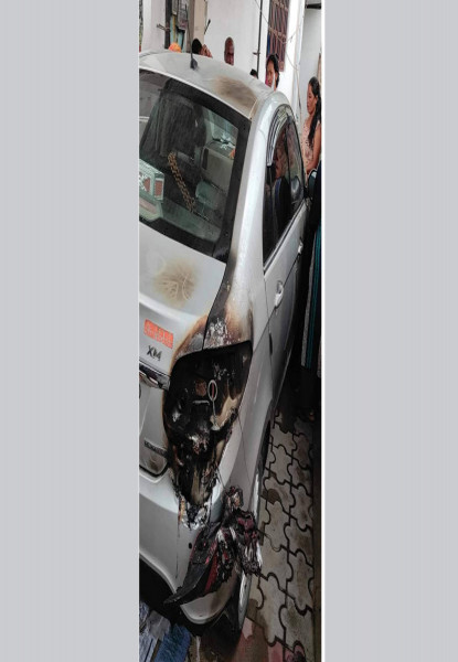 मेयरका उम्मेदवारको गाडीमा आगजनी