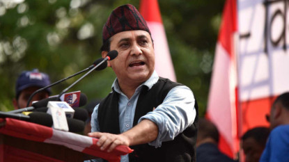 उम्मेदवारलाई प्रश्न गरेर मात्रै मत दिन विश्वप्रकाश शर्माको आग्रह