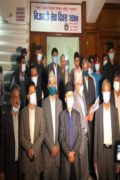 जोगिएकै हो त एमाले फुटबाट ? भिम रावलले दिए यस्तो प्रतिकृया