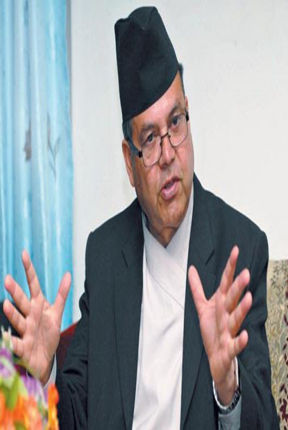 संविधानको रक्षा गर्दै अगाडि बढ्न सबैलाई आग्रहः नेता खनाल