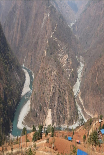 कमेरो खन्न गएका युवक दूधकोशीमा बेपत्ता