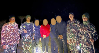 निकुञ्जमा हराएका ४ जनाको सेनाद्वारा सकुशल उद्धार