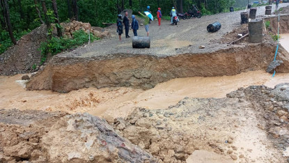 पूर्वपश्चिम राजमार्गको नवलपुर खण्ड अवरुद्ध