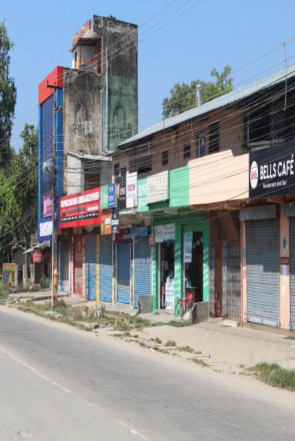 दसैँमा पातलिया धनगढीको चहलपहल