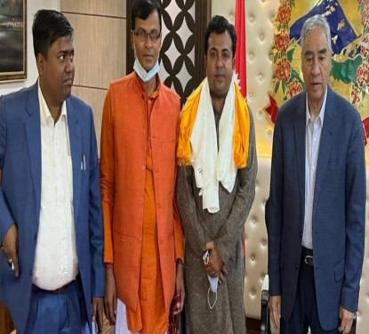 लोसपा नेता सिंह काँग्रेसमा प्रवेश, देउवाले गरे स्वागत