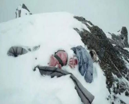 सगरमाथामा भेटियो अमेरिकी नागरिकको शव, २ वर्षअघि नै भएको थियो मृत्यु