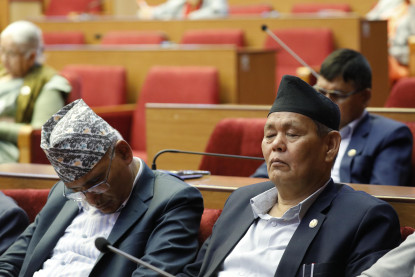 राष्ट्रियसभा बैठकमा मन्त्रीहरू नै निदाएपछि...