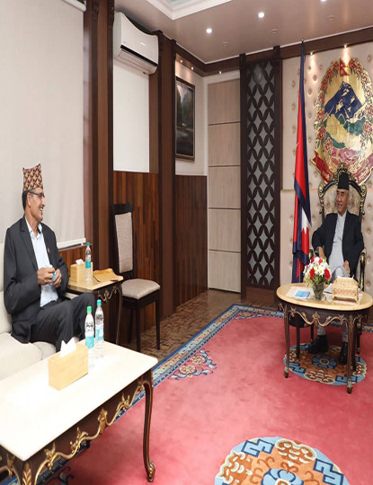 प्रधानमन्त्री देउवा र सभामुख सापकोटाबीच भेटवार्ता