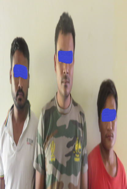 ब्राउनसुगरसहित तीन जना पक्राउ