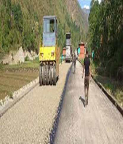 सडक कालोपत्रे हुने भएपछि स्थानीयमा खुशीयाली