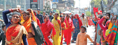 सरकारसंगको पाँच बुँदे सहमतिपछि घर फर्किए मिटरब्याजपीडित