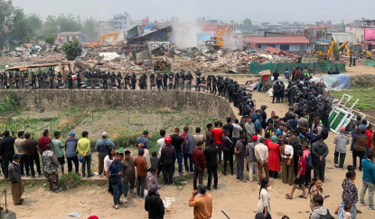 काठमाडौँका तीन अतिक्रमित बस्ती हटाइए, २२ सुरक्षाकर्मी घाइते