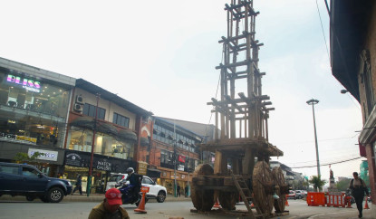 सेतो मच्छेन्द्रनाथको रथ निर्माण सुरु, चैते दशैँका दिनदेखि रथयात्रा