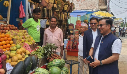 मकवानपुर प्रशासनद्वारा बजार अनुगमन तीव्र, नियम उल्लंघनमा कारबाहीको चेतावनी