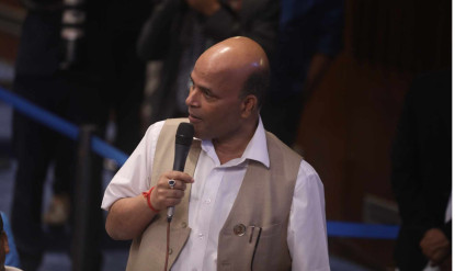 बालेन सरकार ‘तासको पत्ता’ हो : अमरेश सिंह