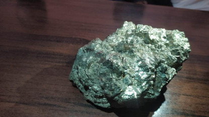 साढे दुई किलो युरेनियमसहित तीन जना पक्राउ