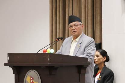 एमाले नेता बादलको अभिव्यक्तिप्रति दुई सांसदको नियमापत्ति, रेकर्डबाट हटाउन माग