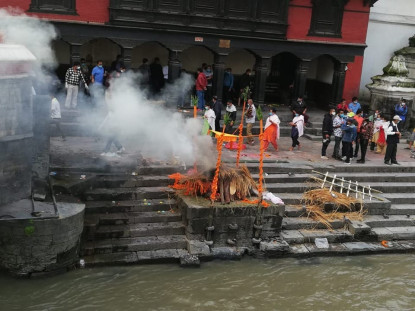 आर्यघाटमा जलाउन राखिएको शवबाट मासु र हड्डी निकालेपछि...