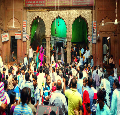 अदालतको आदेशपछि भारतको बाँके विहार मन्दिर खुला   