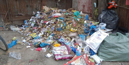 मेयर शाहको निर्देशनपछि सिंहदरबारबाट फोहोर उठाउन बन्द