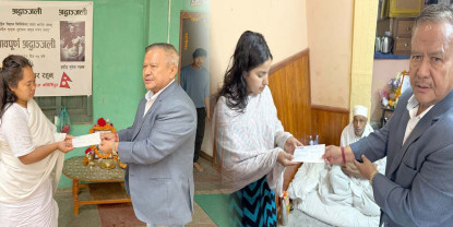 तीनकुने हिंसामा मारिएका दुई जनाको परिवारलाई भाटभटेनीको सहयोग