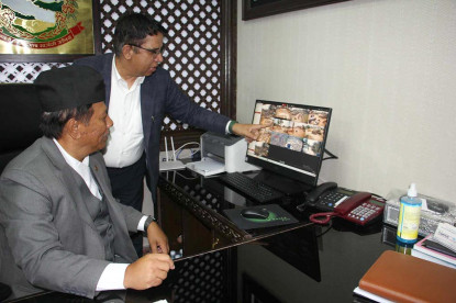 मन्त्रालयमै बसेर कीर्तिपुर क्रिकेट मैदानको निरीक्षण
