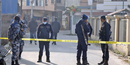 प्रहरीले गोली चलाएर समात्यो लुटेरा समूह