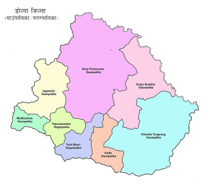 डोल्पामा माटोले पुरिएर दुई कामदार घाइते