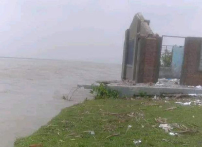 कोसी नदी पसेपछि उदयपुरको बेलकाका हजारौँ बासिन्दा विस्थापित