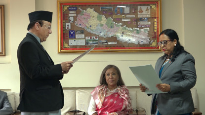 प्रधानन्यायाधीशले गराए दुई आयोगका अध्यक्षलाई शपथ