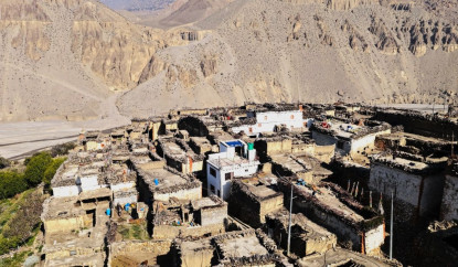 मुस्ताङको ताङ्वे गाउँमा मरुभूमि, हरियाली र हिमाली सौन्दर्यको संगम