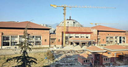 निर्वाचन पछि संसद् बैठक पुतली बगैँचा स्थित निर्माणाधीन भवनमा बस्ने